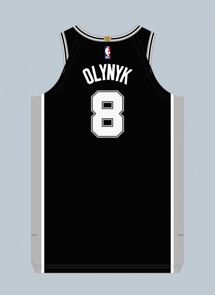 奥利尼克接过马刺8号战袍 继承米尔斯的传奇号码