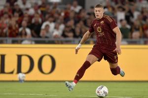 开云下载网址-每体：黄潜希望加强锋线和防线，目标锁定多夫比克和马夫罗帕诺斯