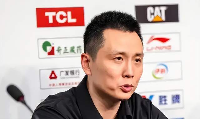 开云官网-上海为何不敌广厦?卢伟发声直戳要害,避谈裁判,王博就不客气了